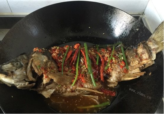 色香味俱全的红烧鲤鱼