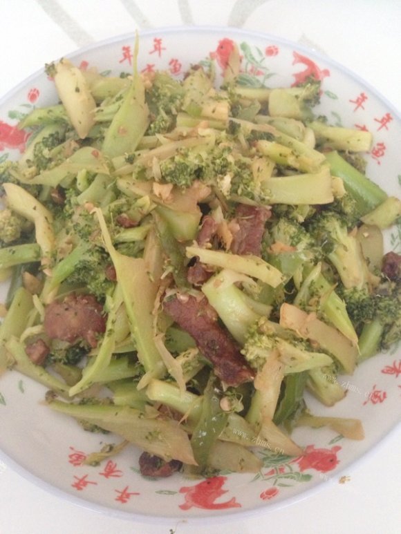 色香味浓的花菜炒肉