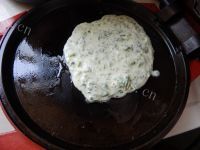 香气浓郁的青菜煎饼做法图解10)