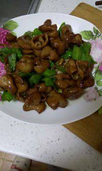 家常菜青椒肥肠