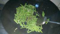 健康美食干煸豇豆做法图解5)