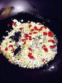 易做的培根炒饭做法图解9)