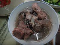 口感不错的黑豆排骨汤