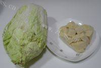 自制白菜炖冻豆腐做法图解1)