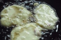 自己做的土豆鸡蛋饼做法图解10)