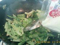 家常菜蒜炒油麦菜做法图解5)