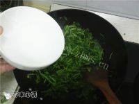 家常菜茼蒿炒豆腐做法图解3)