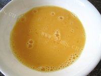 诱人的韭菜炒鸡蛋做法图解3)