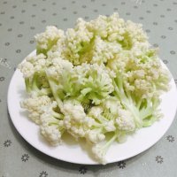 家常菜清炒花菜做法图解1)