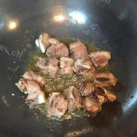 鲜美的玉米粒排骨饭做法图解5)