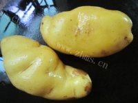 家常菜土豆焖鸡块做法图解1)