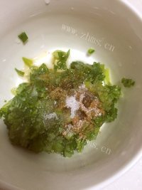 自制葱油花卷做法图解6)