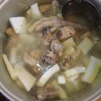 好吃的椰子煲鸡做法图解2)