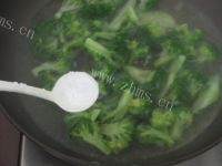 家常菜白灼西兰花做法图解6)