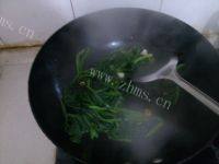 简易的菠菜炒粉丝做法图解7)
