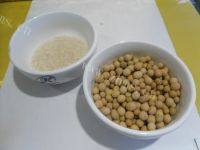 美味早餐大米豆浆做法图解1)