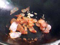 家常菜黄瓜炒腊肉做法图解3)