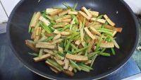 家常菜香芹炒豆干