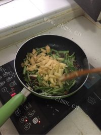 玉盘珍馐的焖面做法图解4)