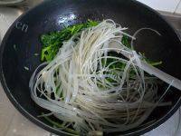 色泽鲜亮的菠菜粉丝做法图解6)
