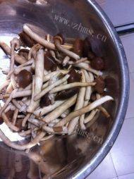 干锅茶树菇做法图解2)