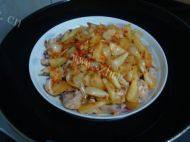 美味的酸辣鸡块