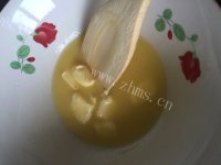 自制抹茶蔓越莓饼干做法图解2)