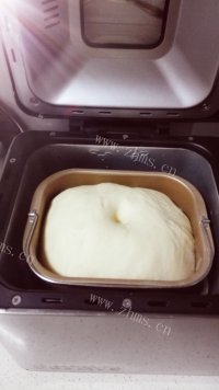 自制蜂蜜面包做法图解6)