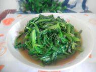 飘香的素炒油麦菜