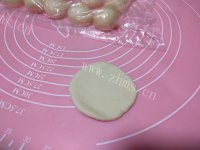 香甜可口的炼奶豆沙包做法图解8)