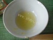 自制柠檬椰香小蛋糕做法图解3)