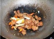 最爱吃孜然羊肉粒做法图解8)