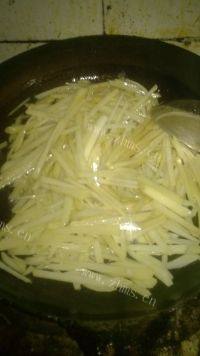 外婆教我炒土豆丝做法图解6)