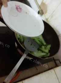 家常菜清炒大头菜做法图解5)