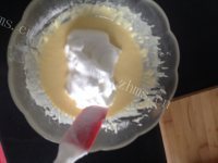 珍馐美味的酸奶蛋糕做法图解8)