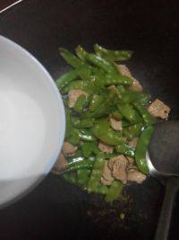 家常菜荷兰豆炒肉片