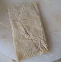 好吃的腐皮蘑菇肉饼做法图解4)