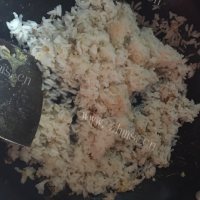 美味的蛋炒饭做法图解5)