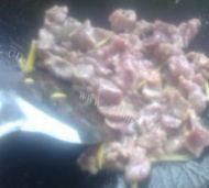美味荷兰豆炒肉片做法图解3)