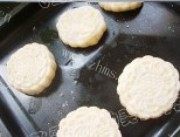 甜软的广式五仁月饼做法图解14)