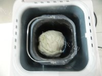 自制芝麻酱花卷做法图解1)