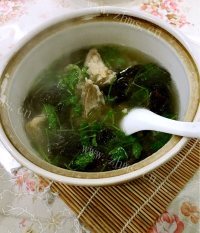 油而不腻的羊肉汤