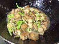 蒜苔豆腐炒肉的做法图解八