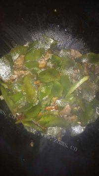 家常菜莴苣炒肉