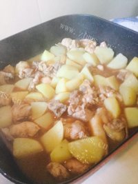 家常菜土豆焖鸡做法图解6)