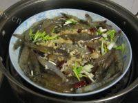 家常菜蒜蓉粉丝虾做法图解5)