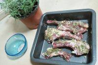 美味的迷迭香烤羊排做法图解7)