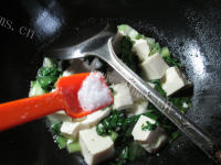 风味独特的君叠菜煮豆腐的做法图解七