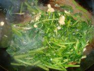 家常蒜香茼蒿
