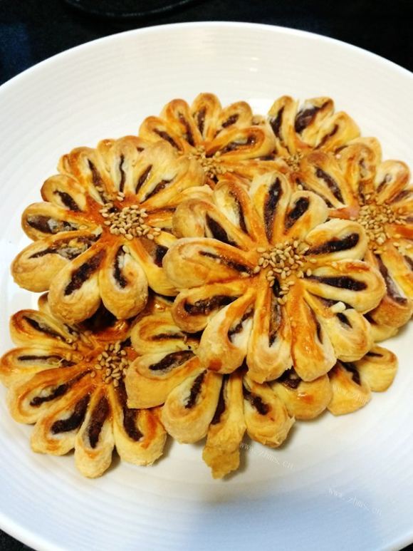 五味俱全的豆沙菊花酥